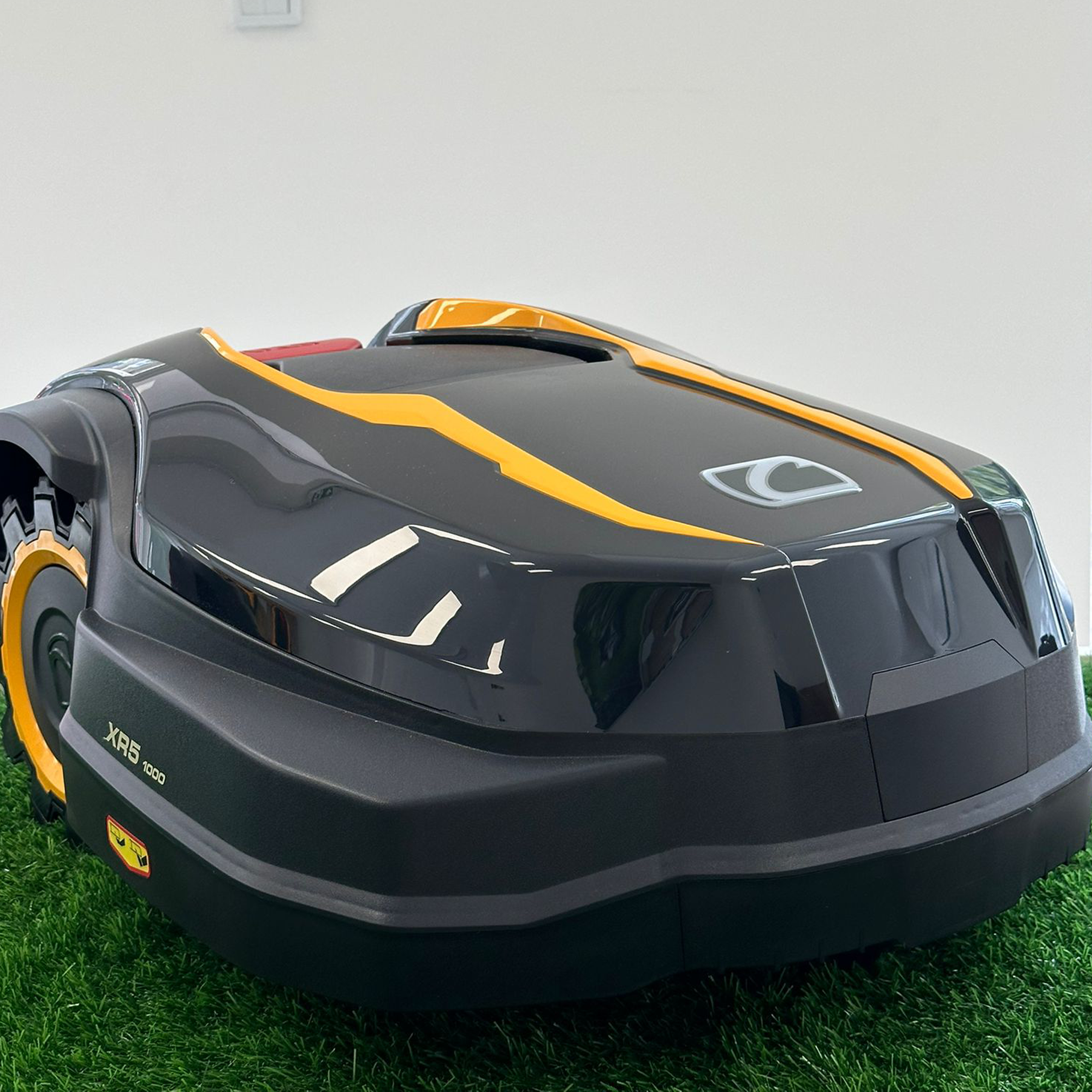 Robot koszący Cub Cadet XR5 1000 + garaż - obrazek 10