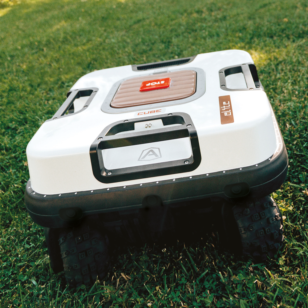 Robot koszący Ambrogio CUBE Elite 4WD - obrazek 2